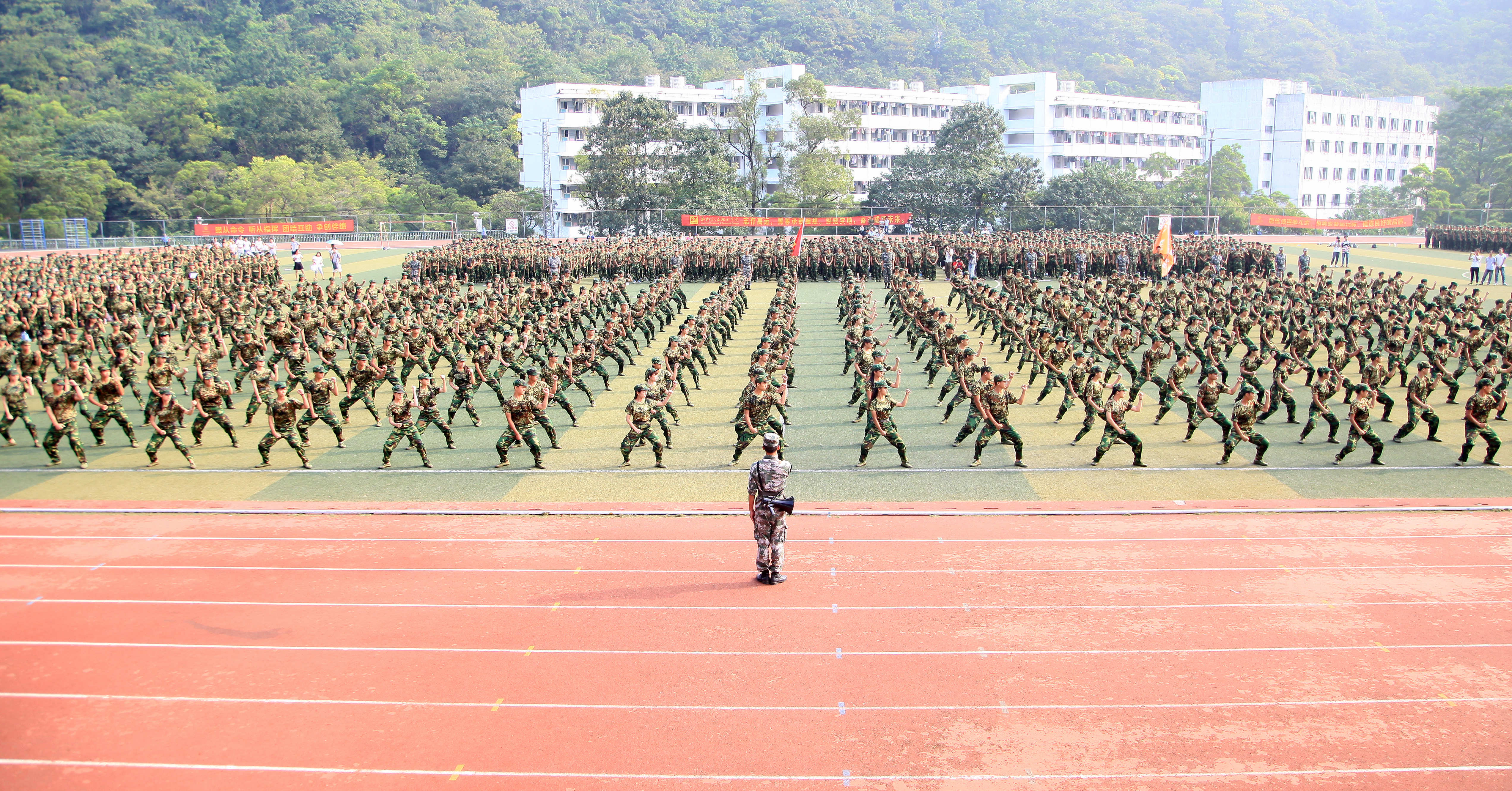 军体拳十六式固)b9